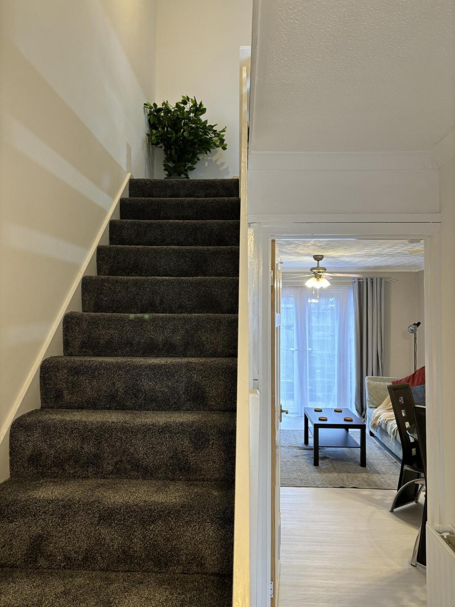 Cosy Corner - 2 Beds, Free Parking, Next To Southampton General Hospital Villa Екстериор снимка