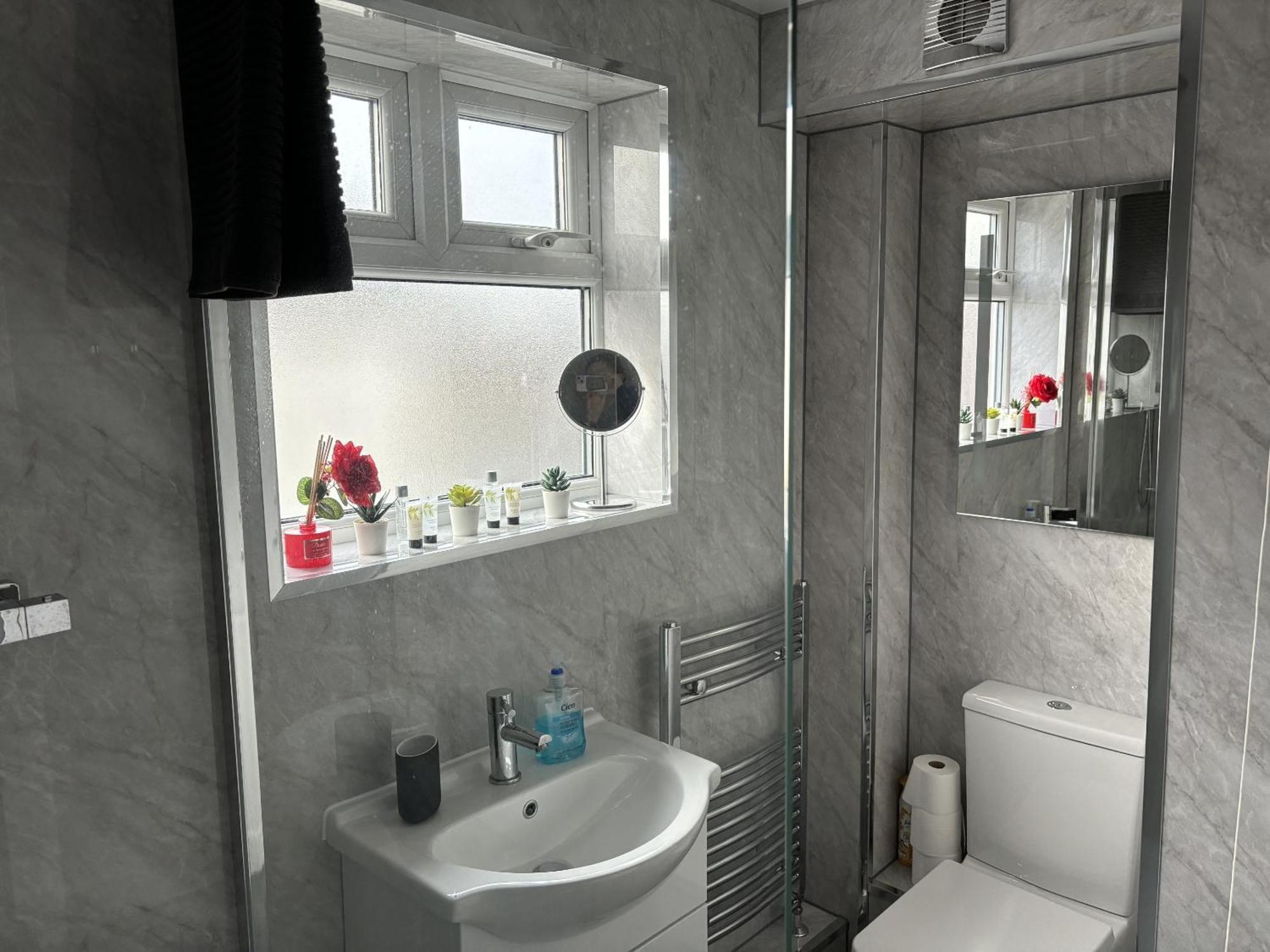 Cosy Corner - 2 Beds, Free Parking, Next To Southampton General Hospital Villa Екстериор снимка